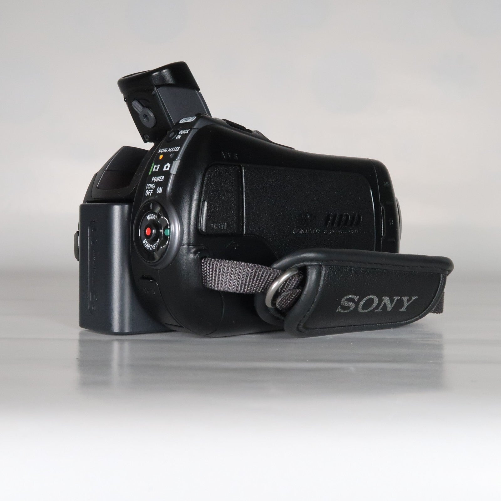 Sony HDR-SR12E Full HD AVCHD Handycam Camcorder – 120GB Internal Storage